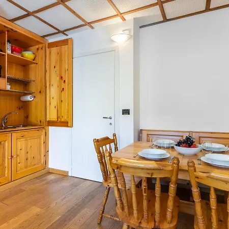 Hostdomus - Little Charm Apartamento